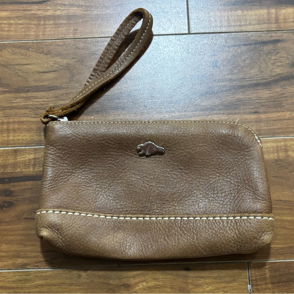 Roots Leather Wristlet